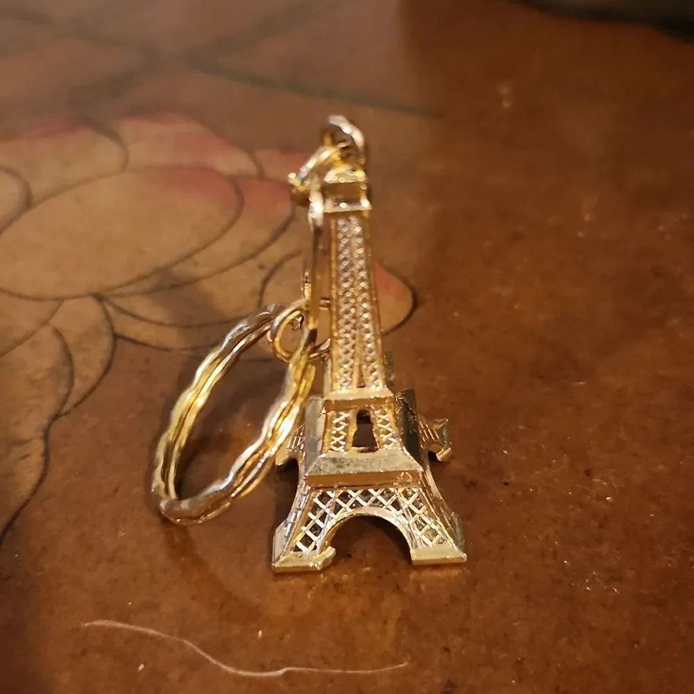 Eiffel Tower Gold Keychain Paris France